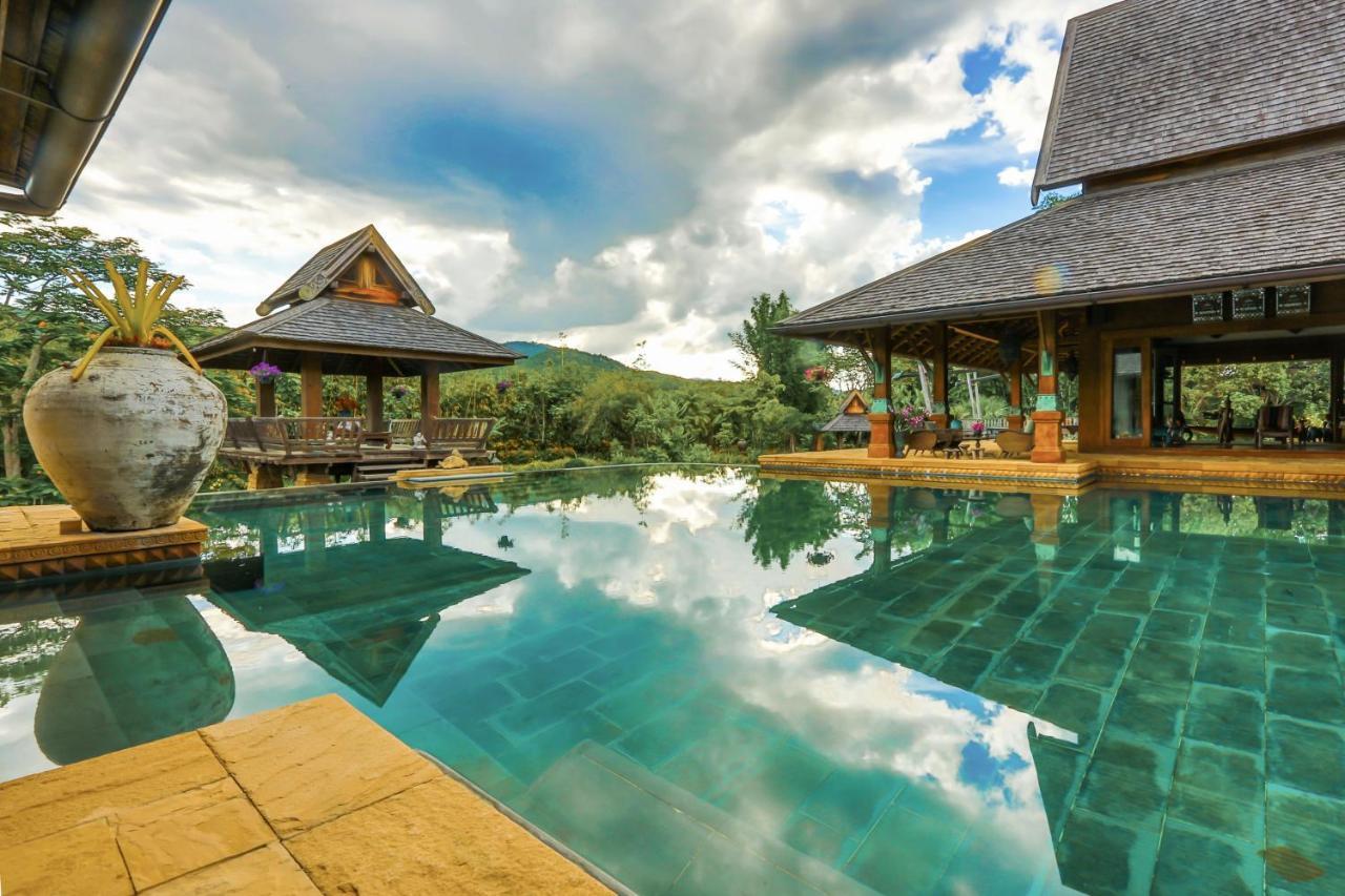 Howie'S Homestay Mae Rim Exterior foto